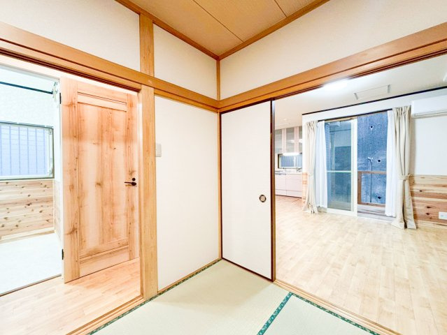 中古戸建　限定1棟！　横浜市港北区岸根町の内装|早く引越しがしたい、転勤が決まった！という方におすすめの即入居・リフォーム済の一戸建て。契約前に室内の見学ができ、部屋の雰囲気や広さ、眺望、住宅設備の使い勝手などしっかり確認できます。