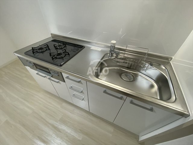 淺沼谷町マンションのキッチン|淺沼谷町マンション　2口ガスシステムキッチン