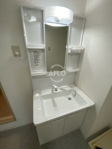 淺沼谷町マンションの独立洗面台|淺沼谷町マンション　洗面化粧台