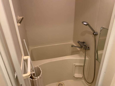 【浴室】 | エルミタージュ代田橋 | 浴室乾燥機付きバス。