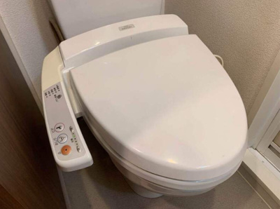 【トイレ】 | エルミタージュ代田橋 | 温水洗浄便座。
