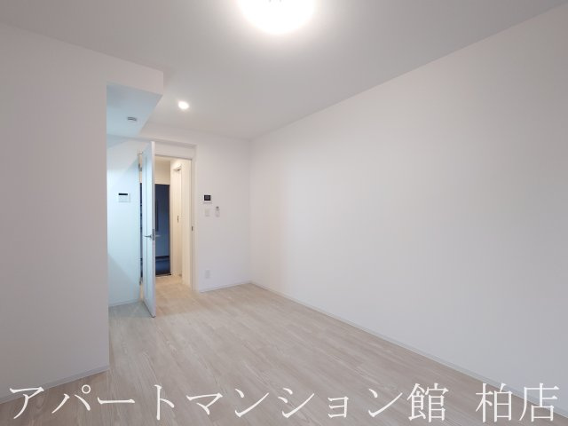 ジーメゾン柏西原の居間・リビング