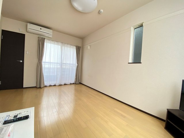 レオネクストジャルディーノＢの居間・リビング