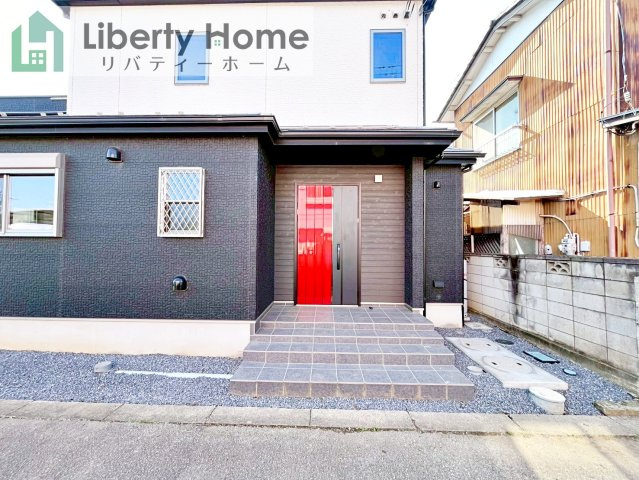 古河市諸川　中古戸建のエントランス