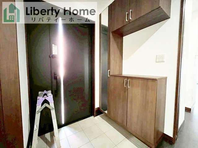 古河市諸川　中古戸建の玄関