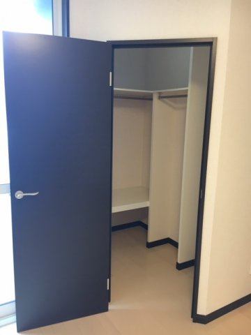 レオネクストシャンエトワールの内装|ウォークインクローゼット