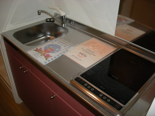 レオパレスＴａｋｅｓ　１のキッチン