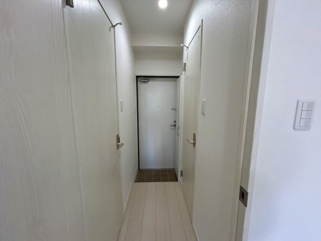 レオパレスエクセルハイツ高島平の玄関