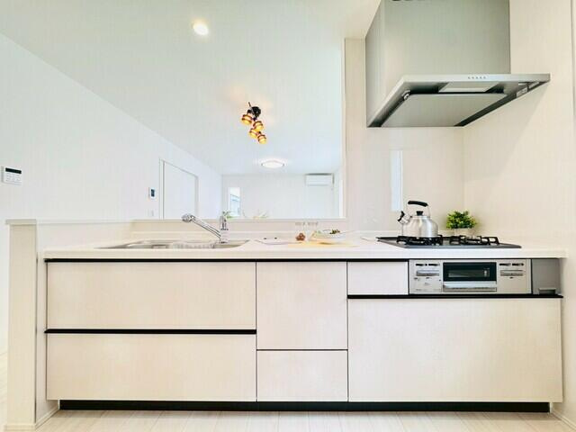 リナージュ小山城東４丁目第１期　新築一戸建てのキッチン