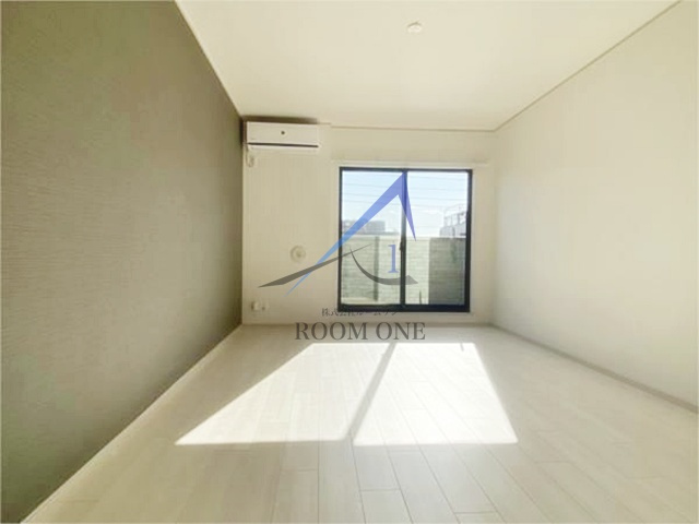 Ｎｏｂｌｅ　Ｄｗｅｌｌの居間・リビング|洋室のお部屋です。