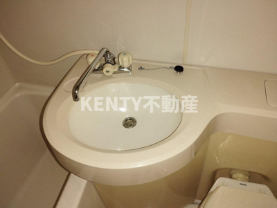 【洗面所】 | 三恵ハウスB | 忙しい朝には欠かせない洗面所です