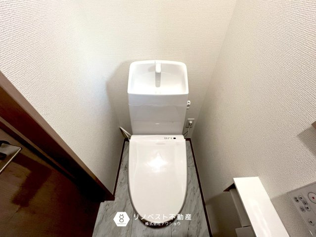 東大阪大蓮東2丁目新築戸建のトイレ|ウォシュレット付きのトイレです♪