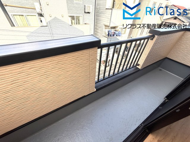 中古戸建　神戸市長田区御蔵通3丁目203のバルコニー|バルコニー付きです