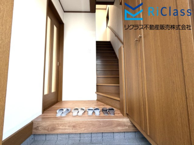 中古戸建　神戸市長田区御蔵通3丁目203の玄関|シューズボックス付きです