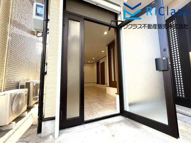 中古戸建　神戸市長田区御蔵通3丁目203のその他|フリースペースに入る扉です