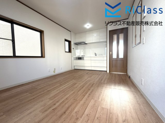 中古戸建　神戸市長田区御蔵通3丁目203の居間・リビング|リビングです