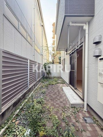 アビタシオン巽 の庭