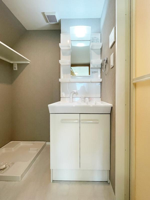 グレンジフォード高円寺南の独立洗面台