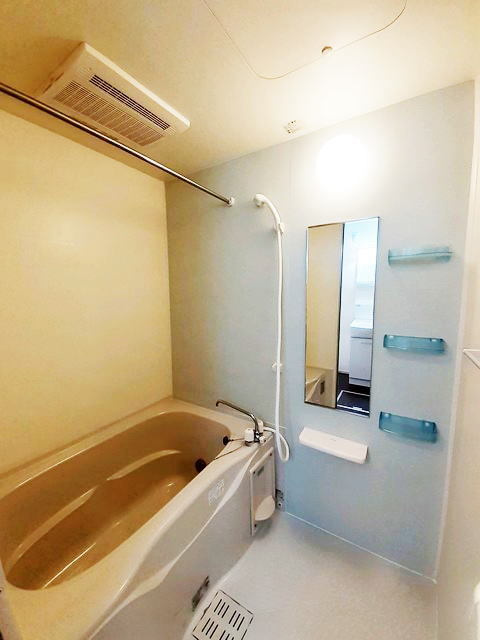 ラフレシールⅡの浴室