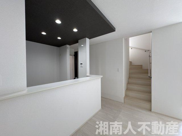 平塚市札場町7期　新築戸建全2棟　のキッチン