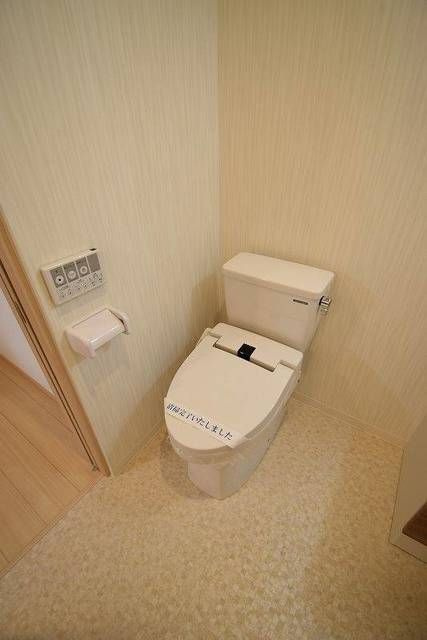 シンティラーレ小松島のトイレ