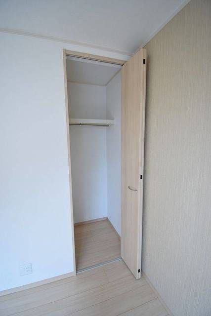 シンティラーレ小松島の収納