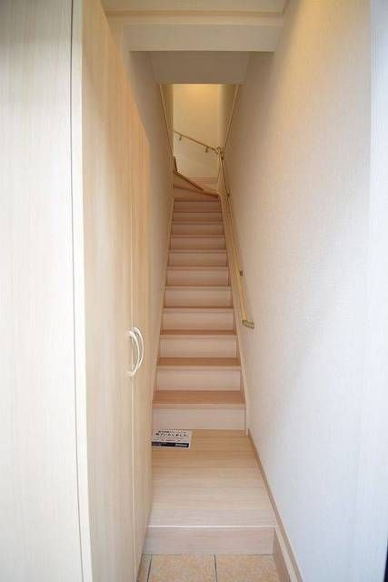 シンティラーレ小松島の玄関