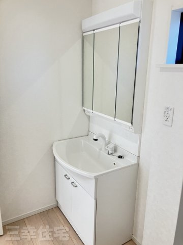 碧南市入船町のその他|お客さまのために安心や住宅性能はゆずらずコストダウンへ挑戦し続ける。すべては、マイホームという夢を一人でも多くの方に叶えていただくために。それがアーネストワンの家づくりへの思いです。