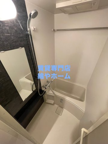 エスリード難波セントラルの浴室|落ち着いた空間のお風呂です