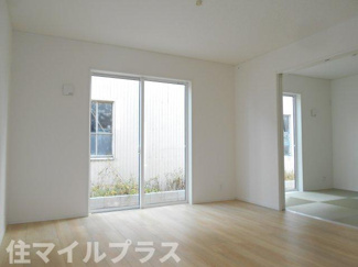 【居間・リビング】 | 郡山市富久山町福原新築一戸建て8棟 | ゆったりとした居間です