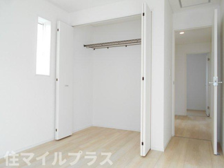 【洋室】 | 郡山市富久山町福原新築一戸建て8棟 | 明るい洋室です