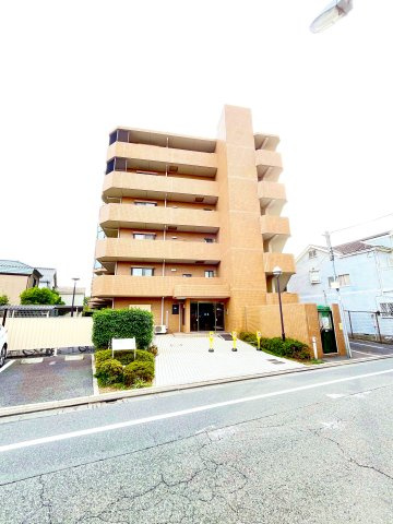 コスモ金町ガーデンコートの外観