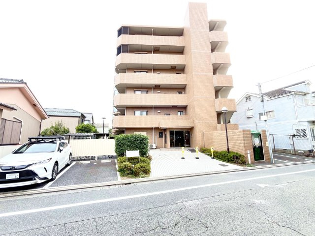 コスモ金町ガーデンコートの外観