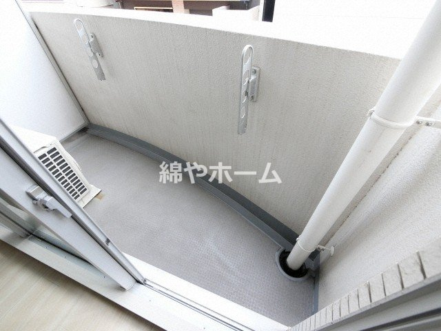 インボイス難波南レジデンスのバルコニー|落ち着いた時間を過ごせるバルコニーです