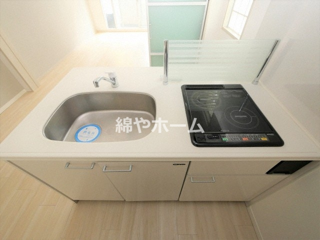 インボイス難波南レジデンスのキッチン|使いやすいキッチンです