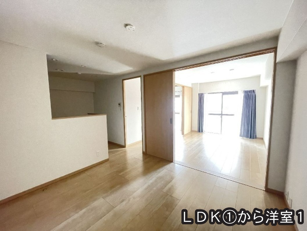 川越市朝日プラザ本川越の洋室|落ち着いた色調の洋室です