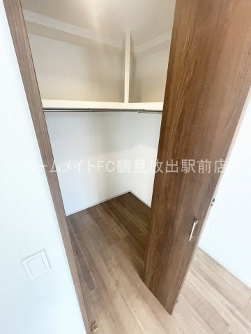 大阪市鶴見区今津南４丁目の賃貸マンションの収納