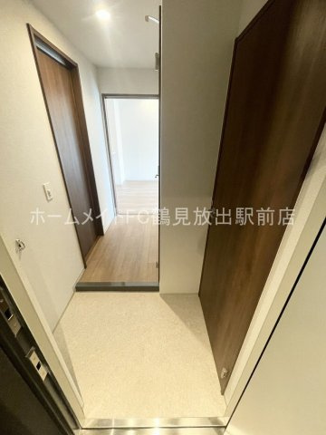 大阪市鶴見区今津南４丁目の賃貸マンションの玄関