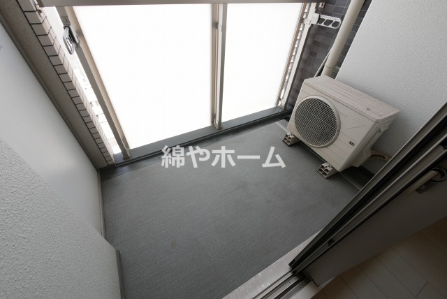 アドバンス難波南シャルムのバルコニー|バルコニー付きです