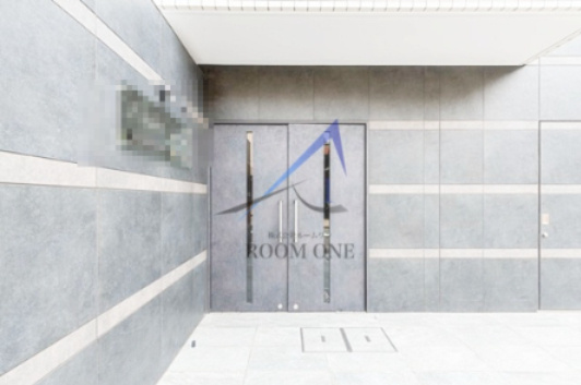 ディアレイシャス横浜WESTのエントランス|エントランスです。