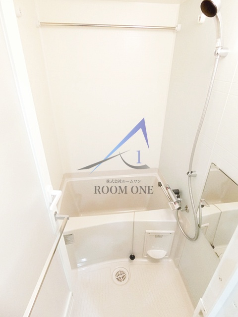 ディアレイシャス横浜WESTの浴室|お風呂です。