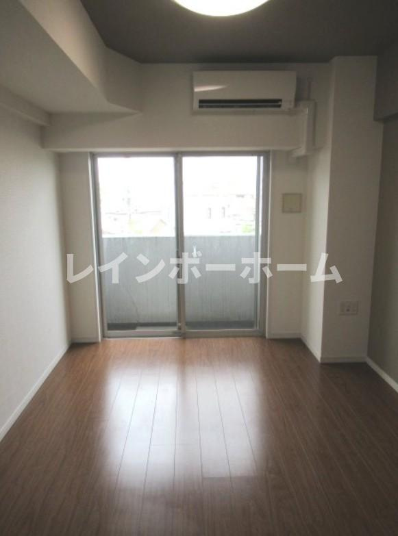 AXAS墨田AsylCourtの居間・リビング