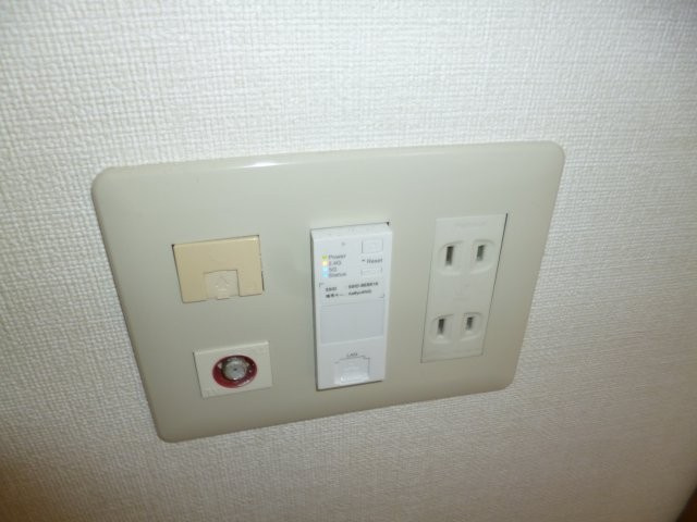 ＪＲＢハイツ倉敷駅前の設備|TVジャック・電話モジュラー