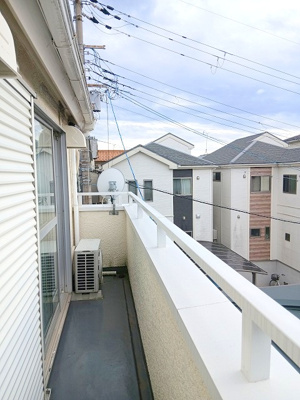 【バルコニー】 | 八幡市男山長沢　店舗付き住宅
