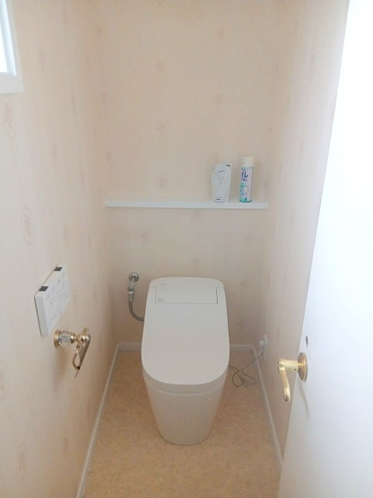 【トイレ】 | 八幡市男山長沢　店舗付き住宅