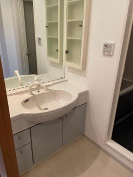 リベール須磨妙法寺の独立洗面台