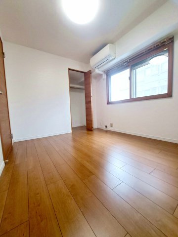 セザール金町の洋室