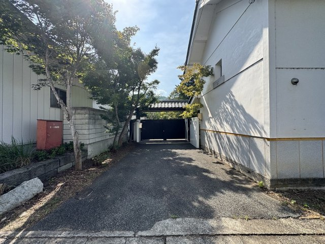 千曲市森中古住宅の庭