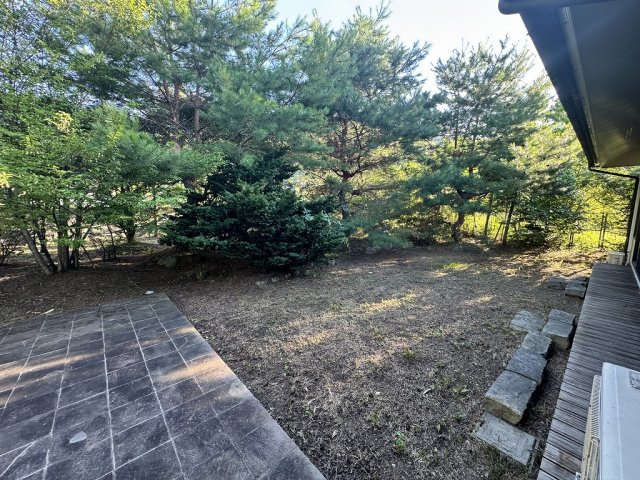 千曲市森中古住宅の庭