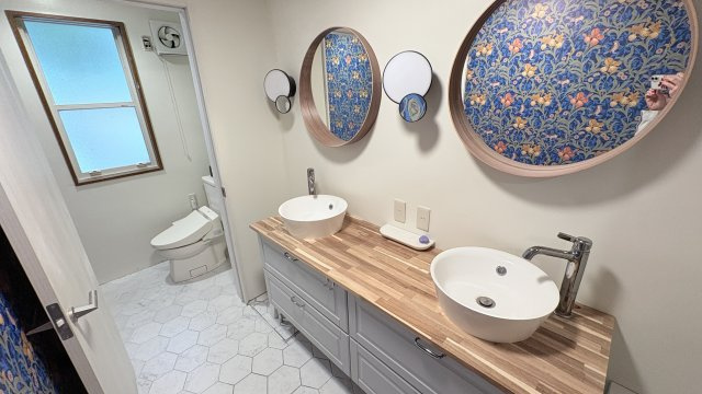 南軽井沢　八風の郷別荘地　5LDKの大型中古戸建の洗面所